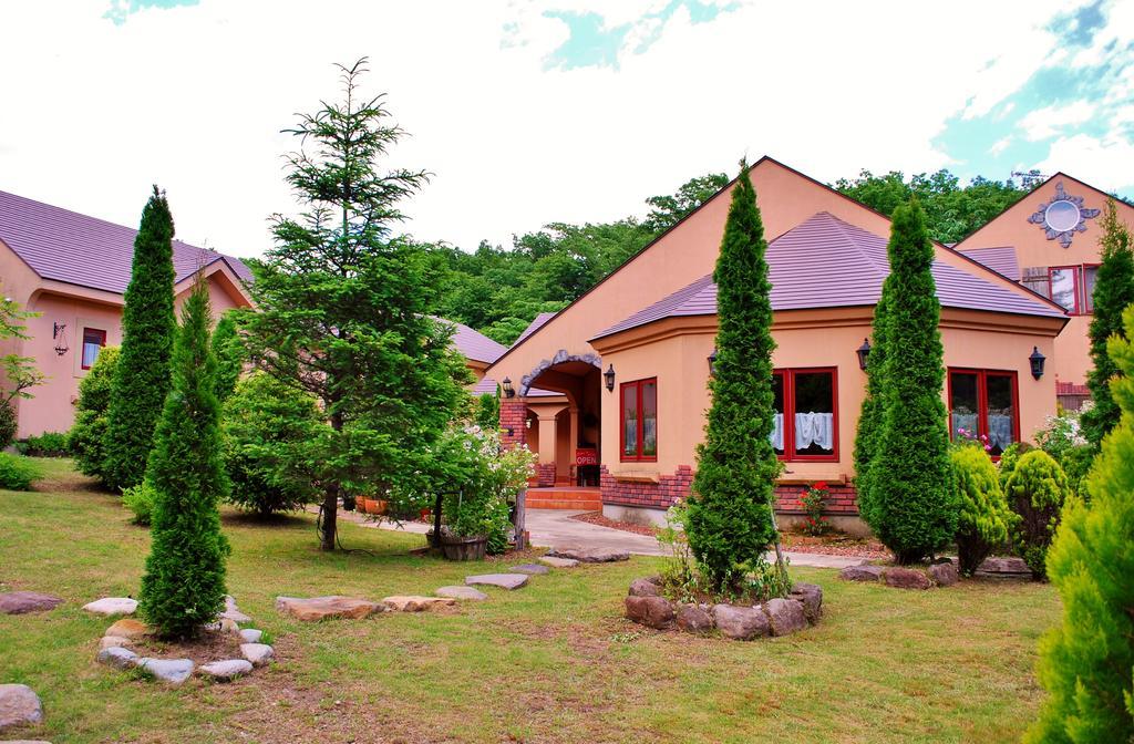 Aromatic Garden Villa La Poltrona Насу Екстериор снимка